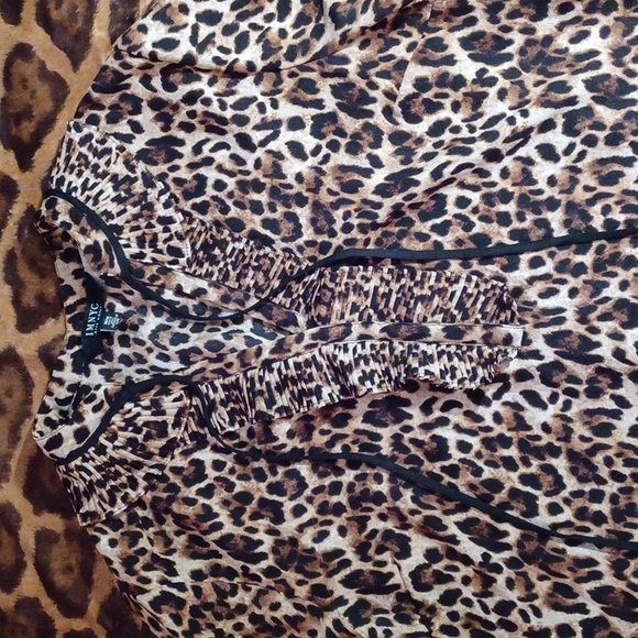 Isaac Mizrahi leopard print blouse, M - Picture 2 of 8